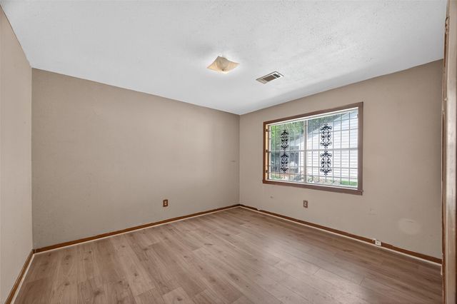 8428 Swiftwater Lane, Houston, TX 77075