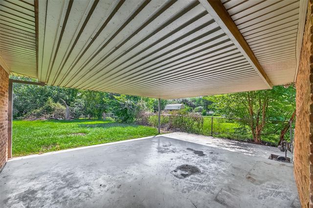 8428 Swiftwater Lane, Houston, TX 77075