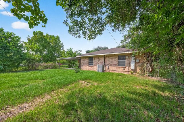 8428 Swiftwater Lane, Houston, TX 77075