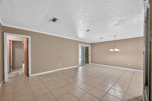 8428 Swiftwater Lane, Houston, TX 77075