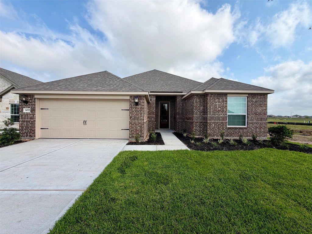 14005 Starboard Reach Drive, Texas City, TX 77510