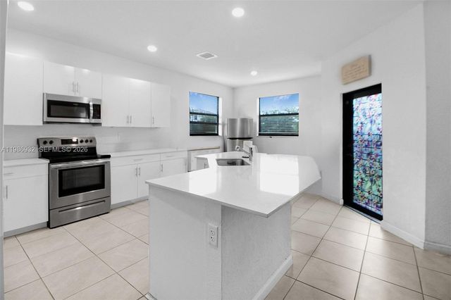 12900 SW 229th St, Miami, FL 33170