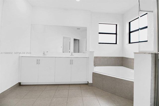 12900 SW 229th St, Miami, FL 33170