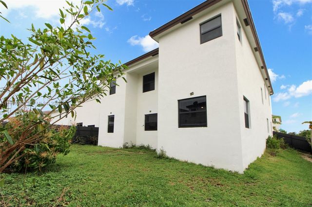 12900 SW 229th St, Miami, FL 33170