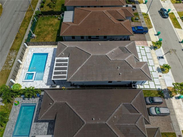 19419 SW 124th Ct, Miami, FL 33177