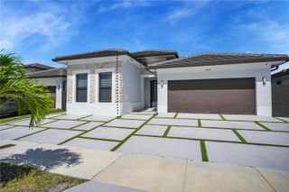 19419 SW 124th Ct, Miami, FL 33177
