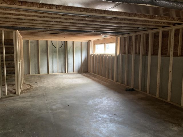 7060 Pinehurst Drive, Rockford, MI 49341