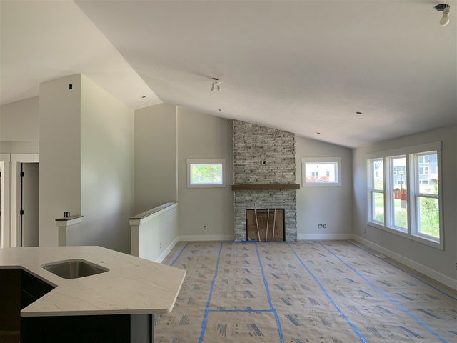 7060 Pinehurst Drive, Rockford, MI 49341