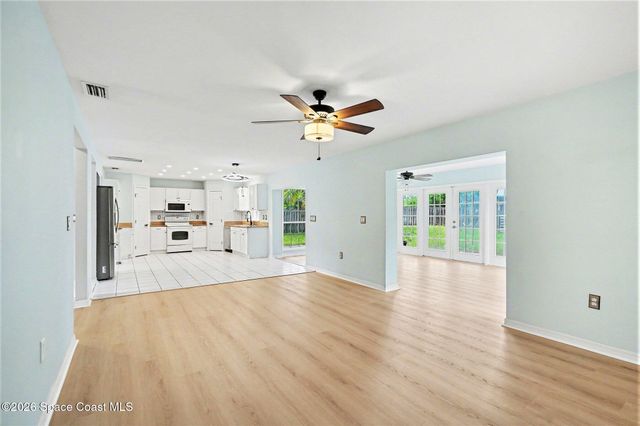 1640 Vista Lake Circle, Melbourne, FL 32904