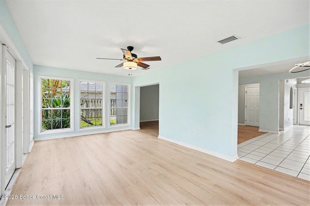 1640 Vista Lake Circle, Melbourne, FL 32904