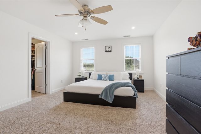 9 Boxwood Rd, Westford, MA 01886