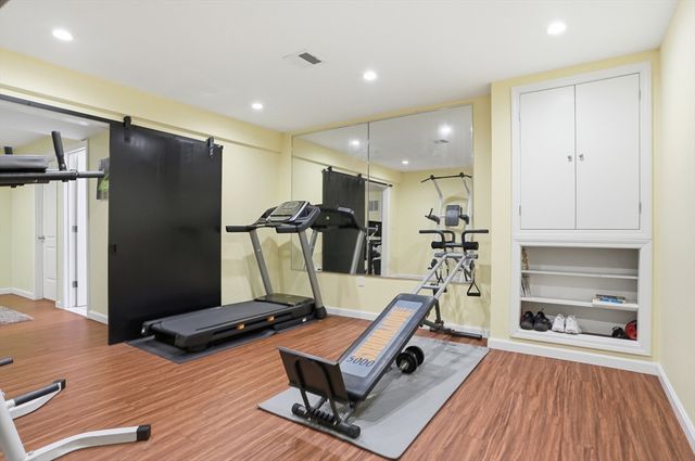 9 Boxwood Rd, Westford, MA 01886