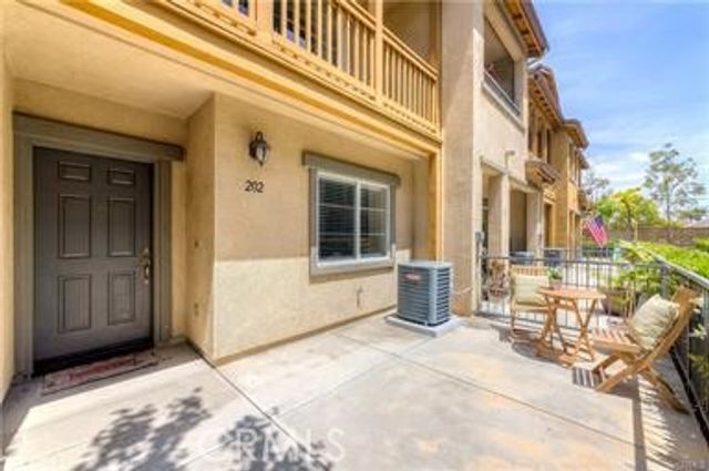 22919 Mariposa Avenue 202, Torrance, CA 90502