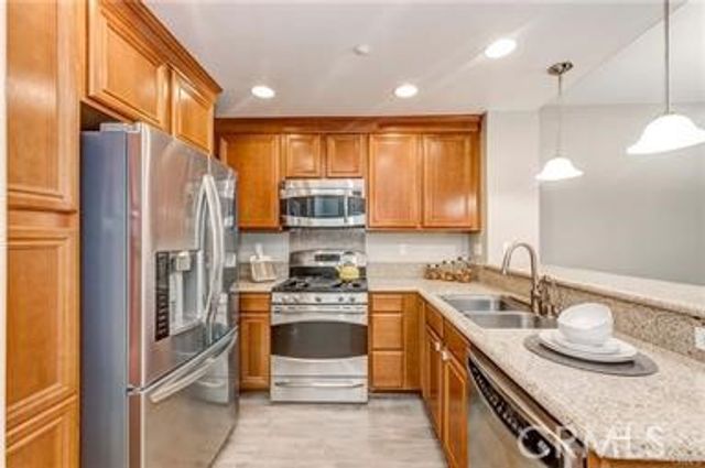 22919 Mariposa Avenue 202, Torrance, CA 90502