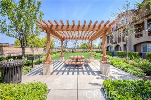 22919 Mariposa Avenue 202, Torrance, CA 90502