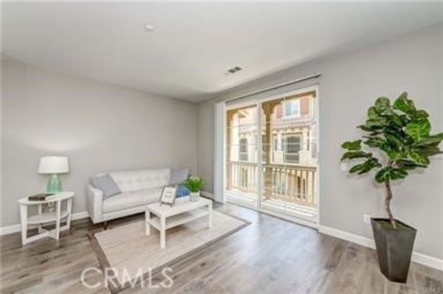 22919 Mariposa Avenue 202, Torrance, CA 90502