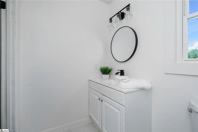 105 Foxhall Court, Easley, SC 29640