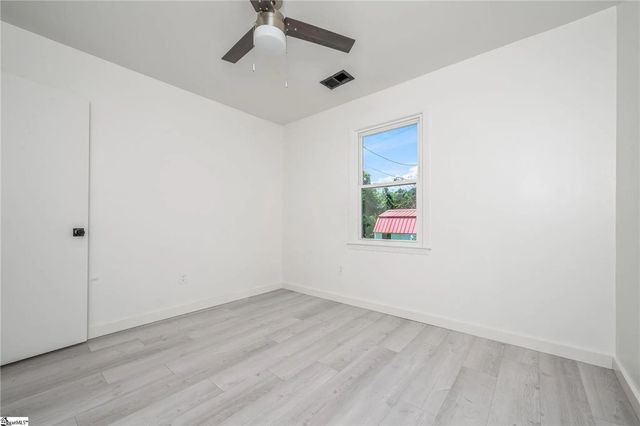 105 Foxhall Court, Easley, SC 29640