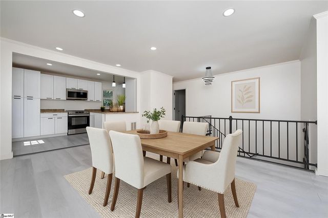 105 Foxhall Court, Easley, SC 29640