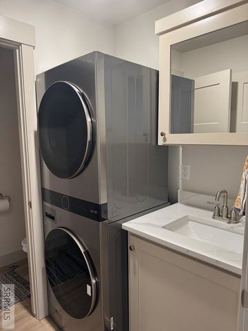 1322 Boston Court, Idaho Falls, ID 83401