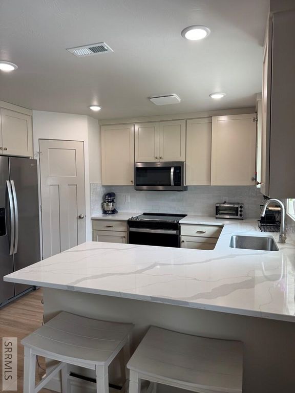 Image 4 of property listing at 1322 Boston Court, Idaho Falls, ID 83401