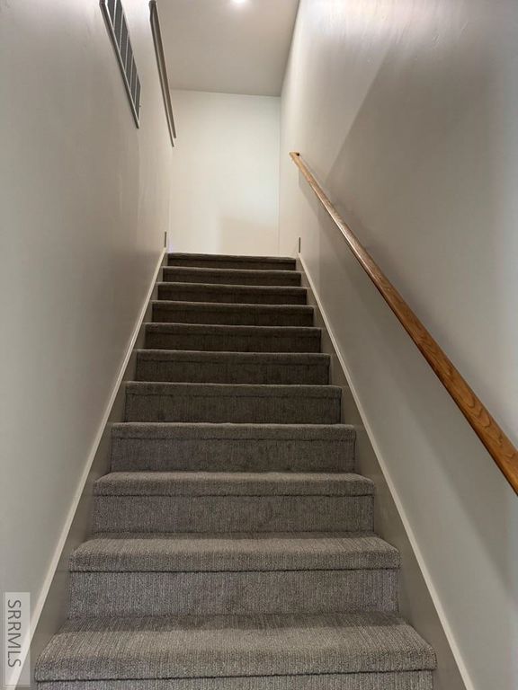 Image 7 of property listing at 1322 Boston Court, Idaho Falls, ID 83401