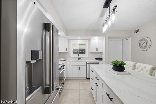 15751 Windward Way CIR 1102, Fort Myers, FL 33908