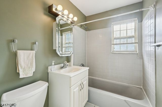 19 Savage Rd, B6 6, Denville Twp., NJ 07834