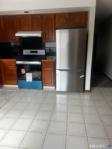 77 Mountford Street 2 west, Hartford, CT 06114