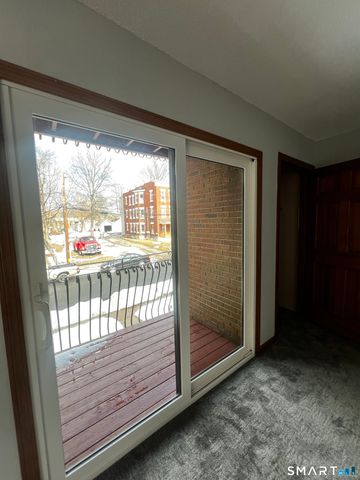 77 Mountford Street 2 west, Hartford, CT 06114