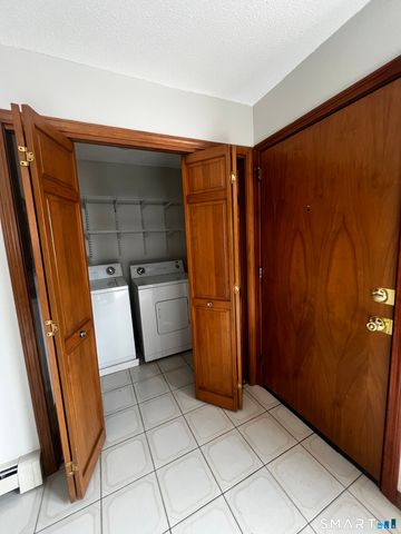 77 Mountford Street 2 west, Hartford, CT 06114