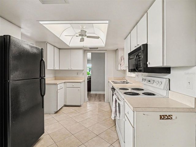 3618 MEDFORD LANE 1538, Sarasota, FL 34232