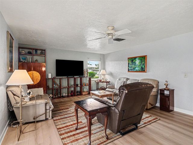3618 MEDFORD LANE 1538, Sarasota, FL 34232