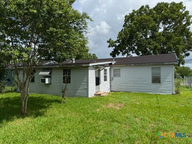 3205 Meadowlane Street, Victoria, TX 77901