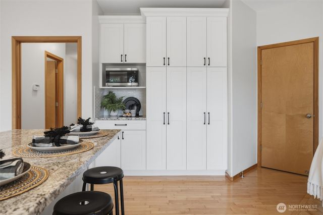 2297 NE Thistle Court, Poulsbo, WA 98370