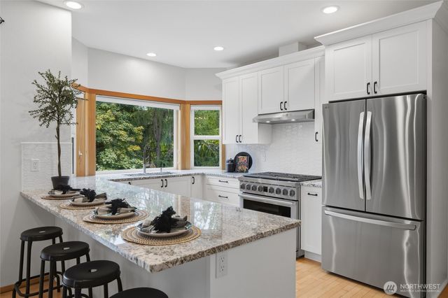 2297 NE Thistle Court, Poulsbo, WA 98370