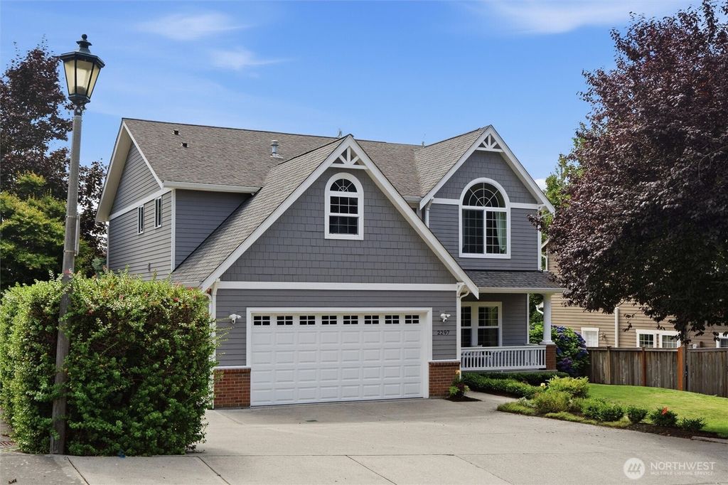 2297 NE Thistle Court, Poulsbo, WA 98370