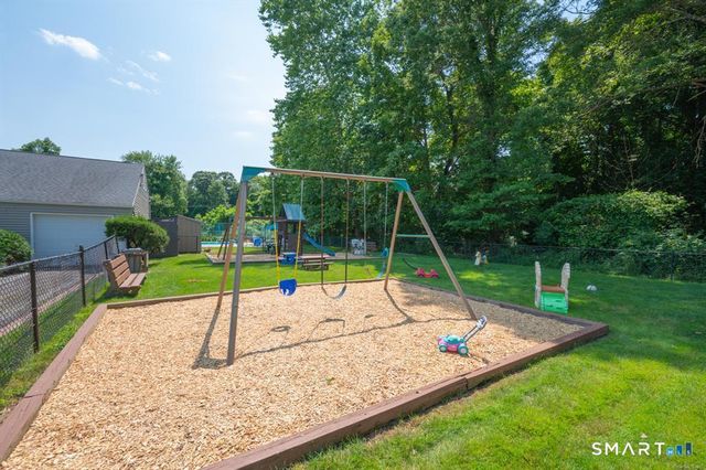 112 East Gate Lane 112, Hamden, CT 06514