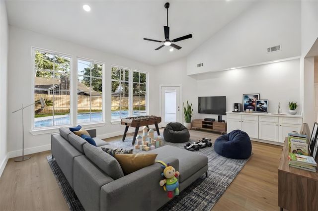 11947 Fawnview Drive, Houston, TX 77070