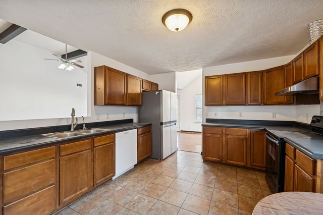 6112 Firelight Trl, Antioch, TN 37013