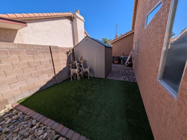7435 Falcon Rock Drive, Las Vegas, NV 89123