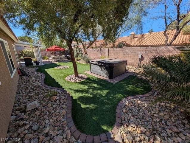 7435 Falcon Rock Drive, Las Vegas, NV 89123