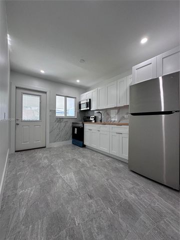 1250 NW 57th St 1252, Miami, FL 33142