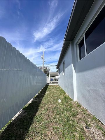 1250 NW 57th St 1252, Miami, FL 33142