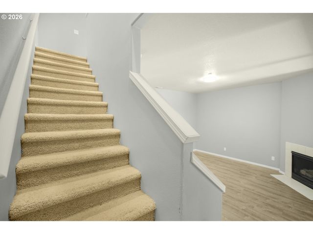 12675 Sw NIGHT HERON Ln 102, Beaverton, OR 97007
