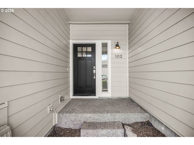 12675 Sw NIGHT HERON Ln 102, Beaverton, OR 97007