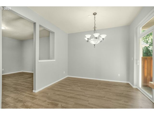 12675 Sw NIGHT HERON Ln 102, Beaverton, OR 97007