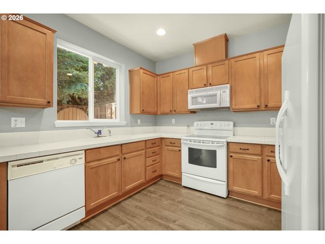 12675 Sw NIGHT HERON Ln 102, Beaverton, OR 97007