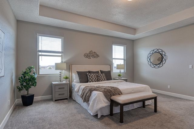 1954 CASTLE PEAK Loop NE, Rio Rancho, NM 87144