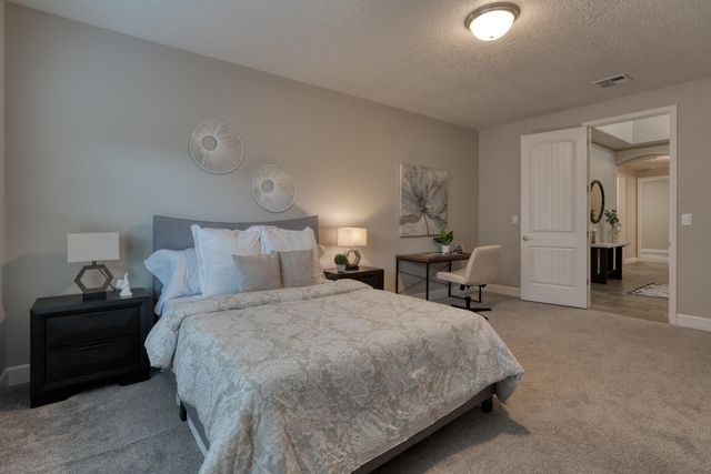 1954 CASTLE PEAK Loop NE, Rio Rancho, NM 87144